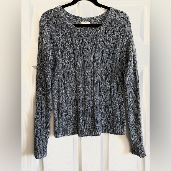 Caslon Sweaters - Caslon Women’s Knit White and Blue Sweater